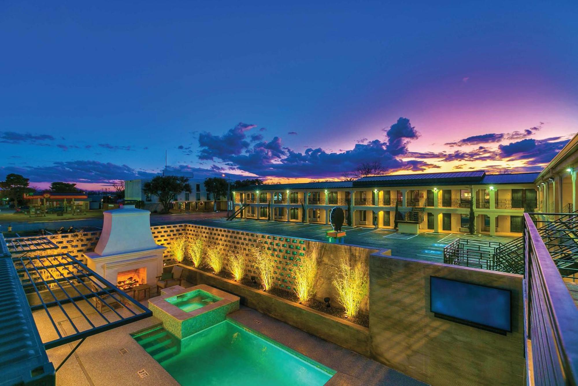 Hotel Angoria San Angelo